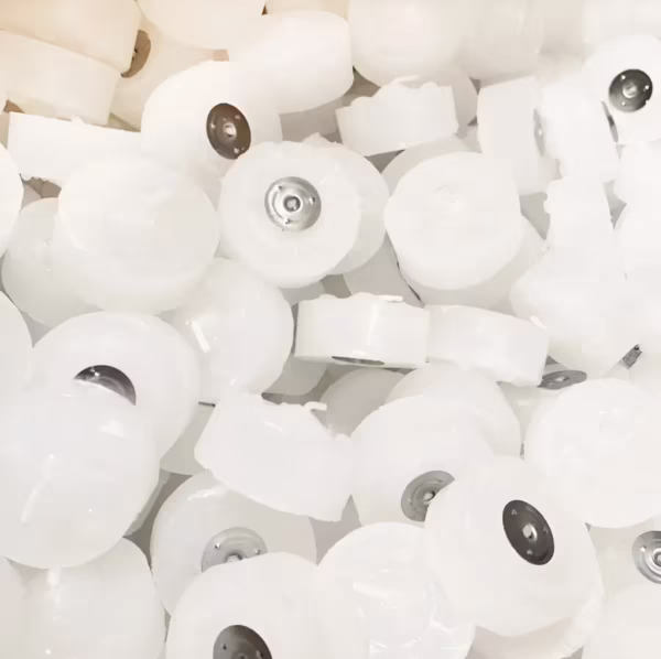 Vela de Noche Blanca x 50 u. + 3 Latas