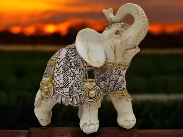 Elefante decorado con Espejos